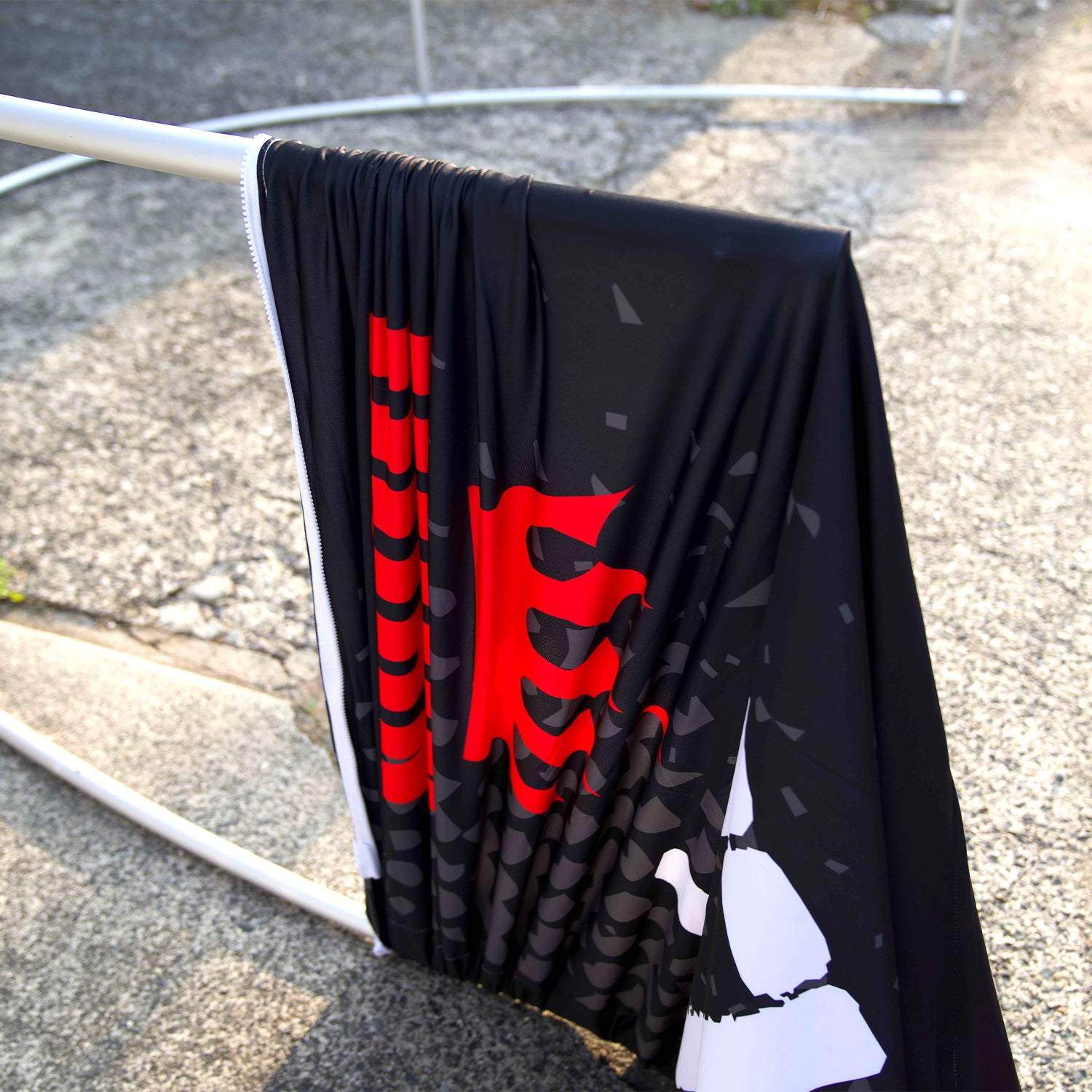Arch banner size 290 x 245 cm, display arch for used car showrooms, etc.