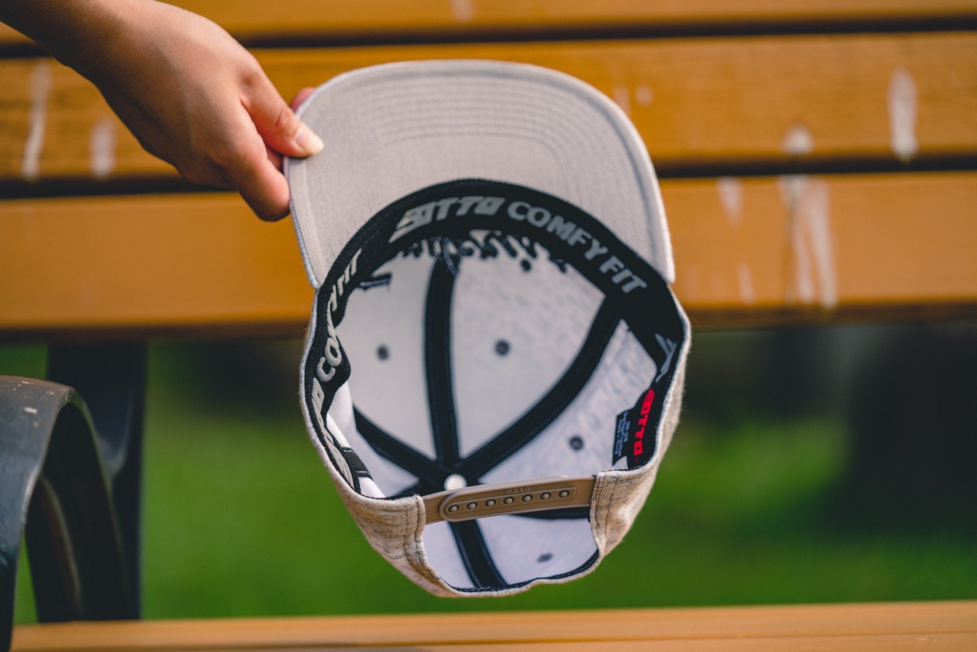 Flat visor cap / Cotton twill square Leaves Gray - Fenderist