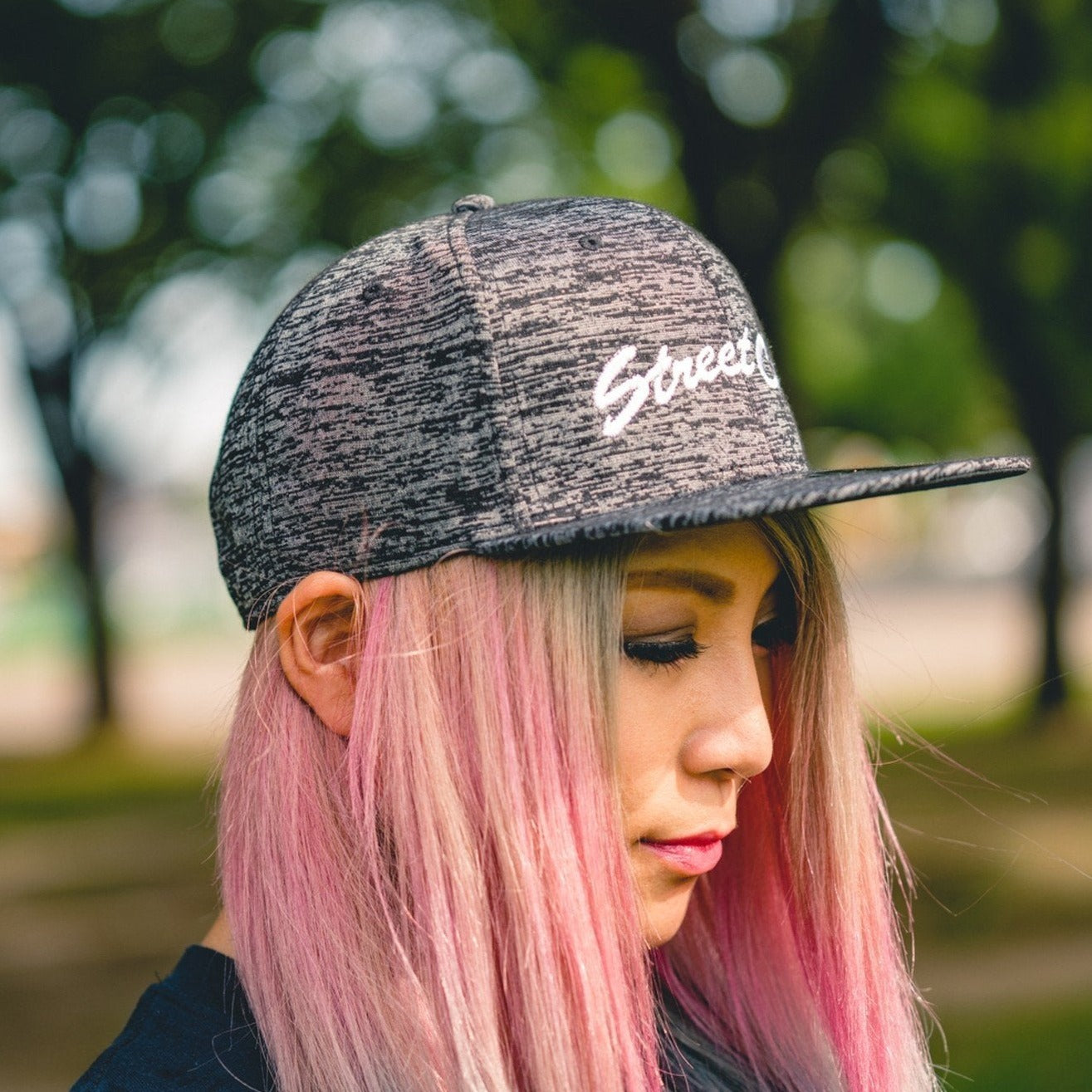 Flat visor cap / Cotton twill square Leaves Black - StreetChic