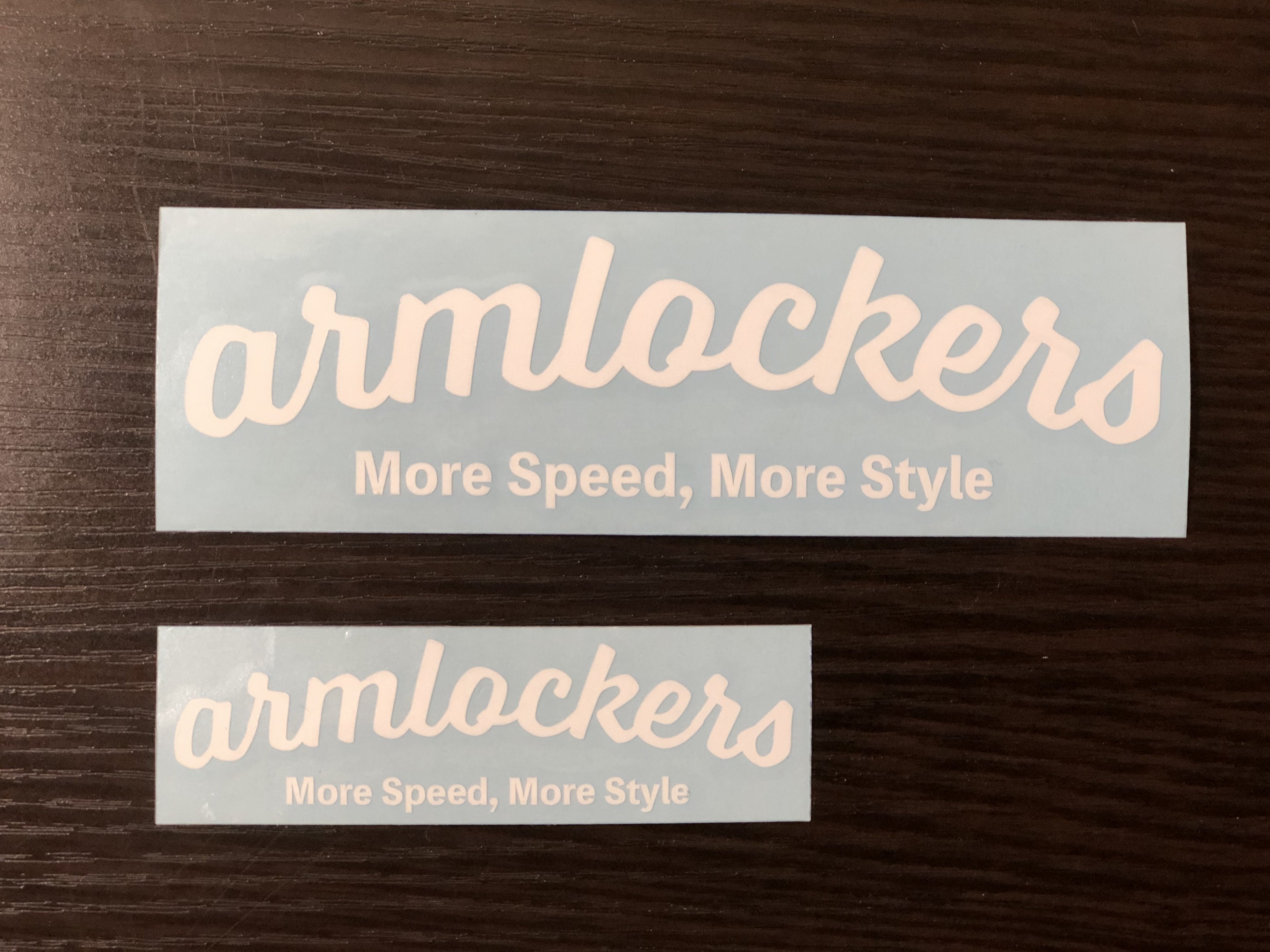 Decal curve / Second - Armlockers