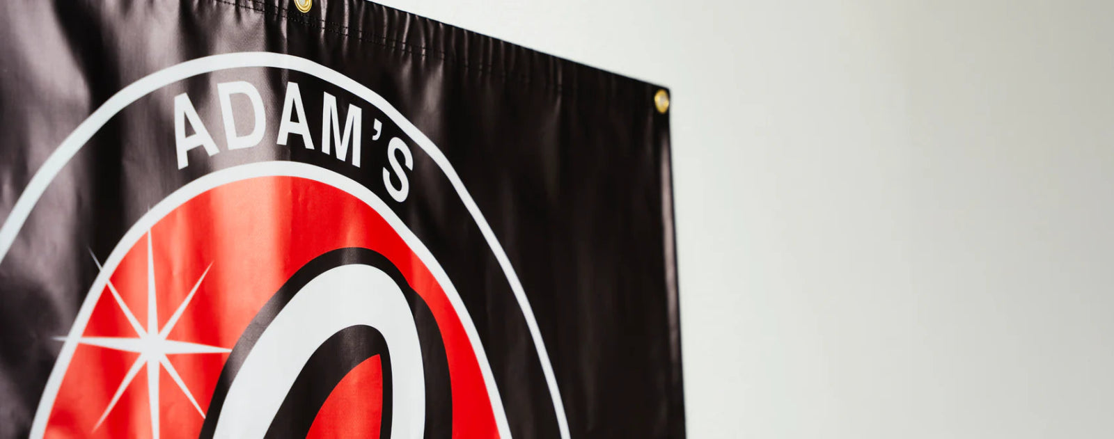 ガレージバナー | Adam's Garage Banner - Circle Logo | アダムスポリッシュ - アームロッカーズ
