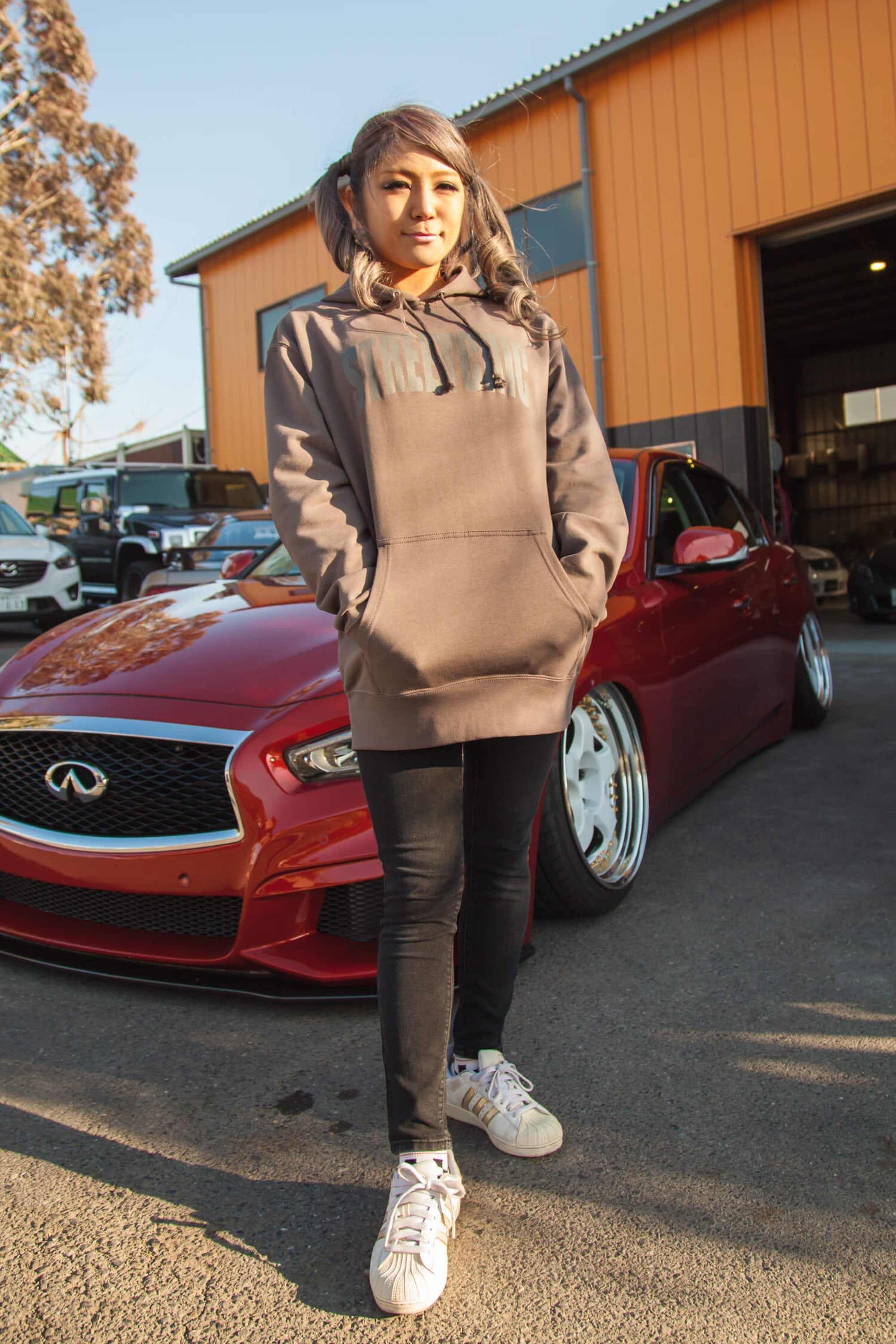 Impress Hoodie CHARCOAL - StreetChic