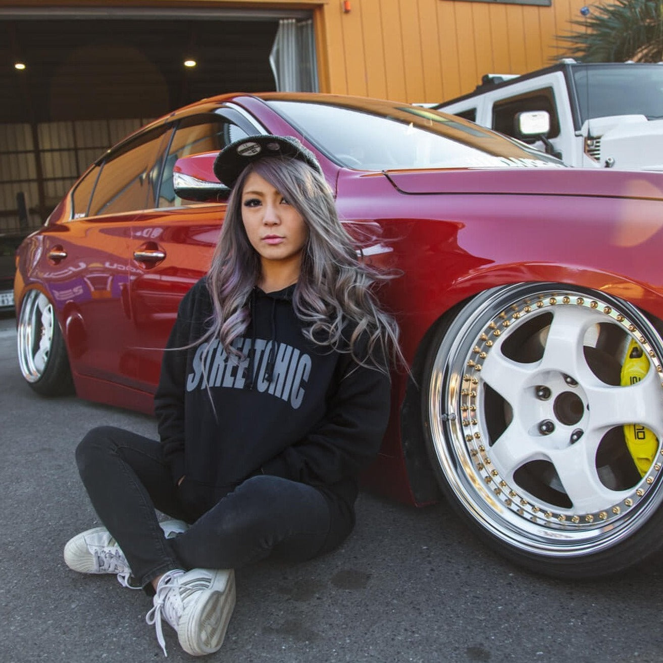 Impress BLACK / GRAY LETTER Hoodie - StreetChic