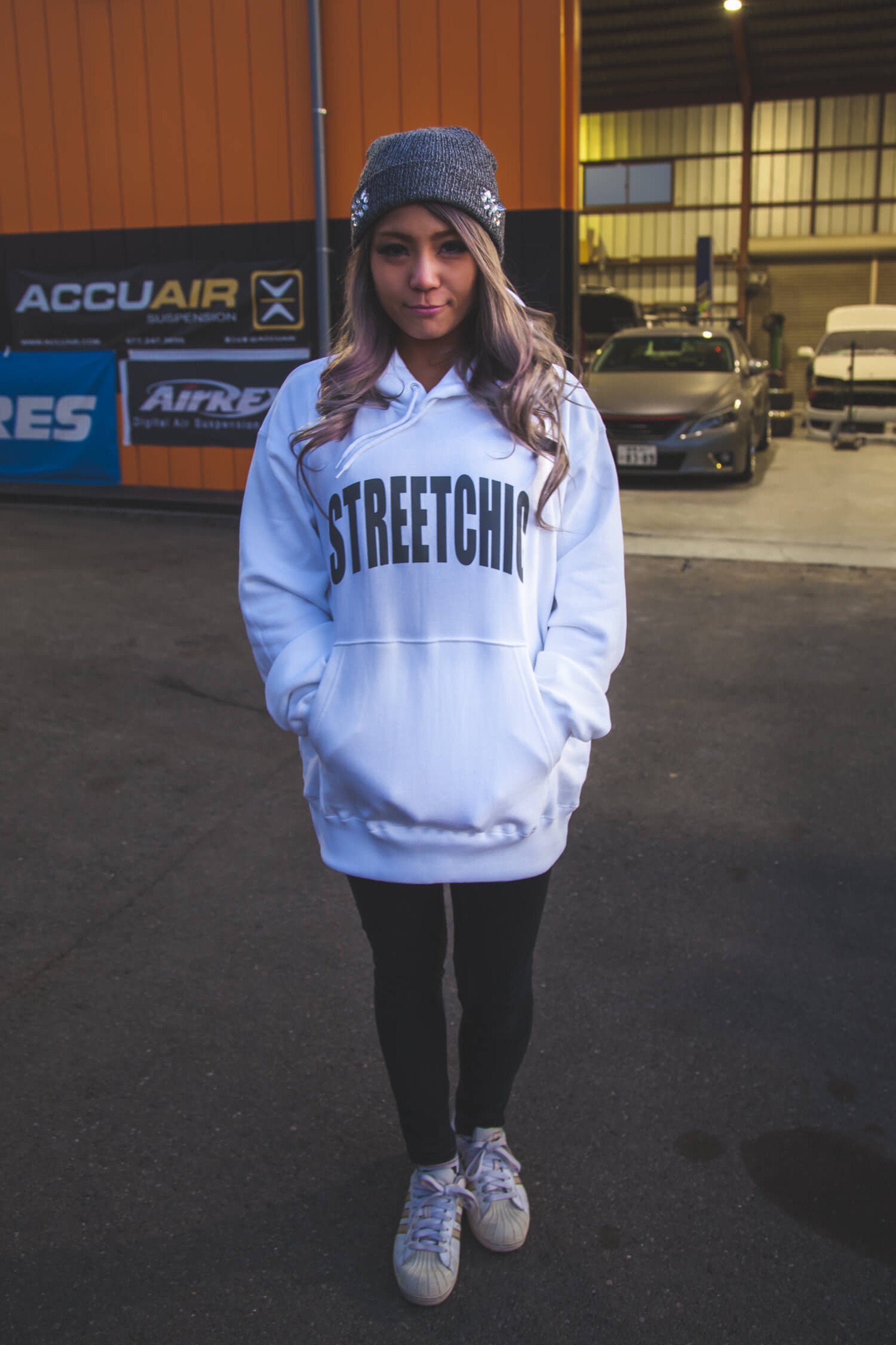 Impress Hoodie White - StreetChic
