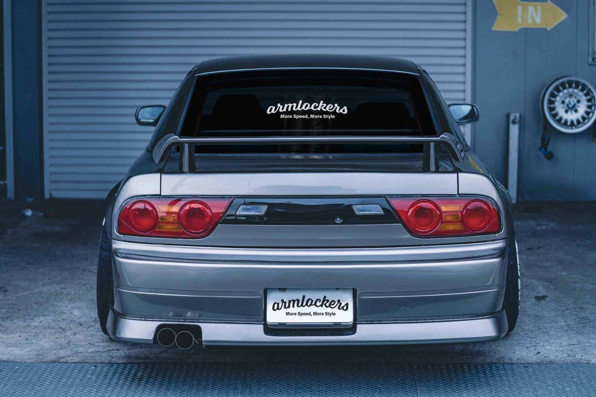 Decal  curve / Second - Armlockers