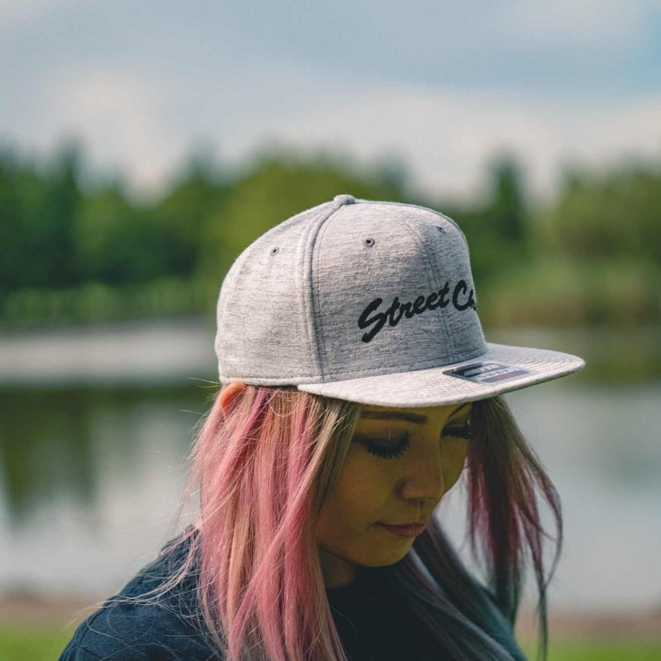Flat visor cap / Cotton twill square Leaves Gray - StreetChic