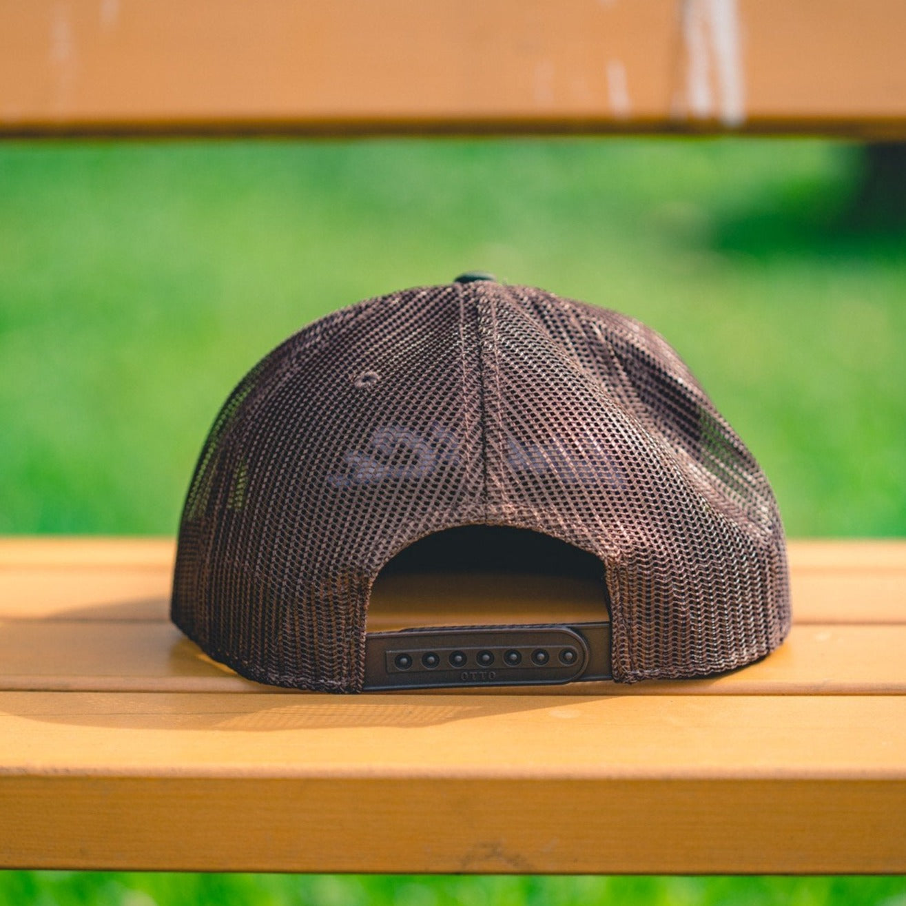 Flat visor mesh cap Leaves Military - StreetChic