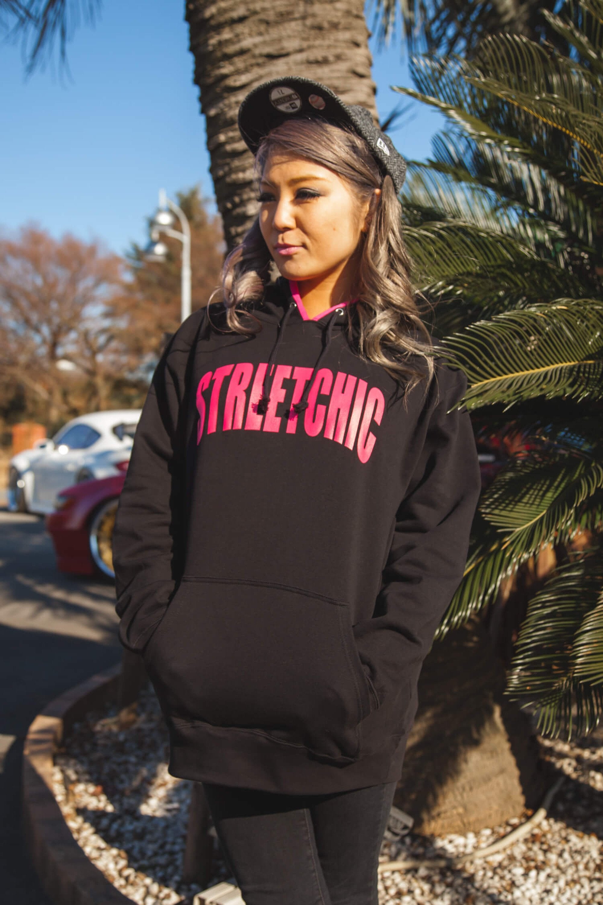 Impress Hoodie BLACK/PINK - StreetChic
