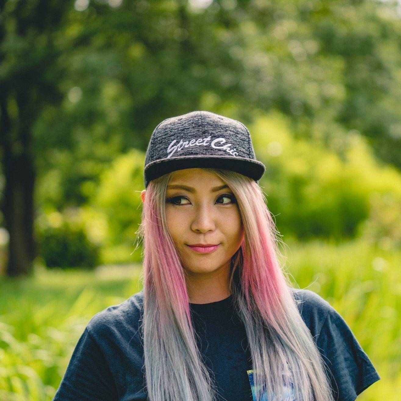 Flat visor cap / Cotton twill square Leaves Black - StreetChic