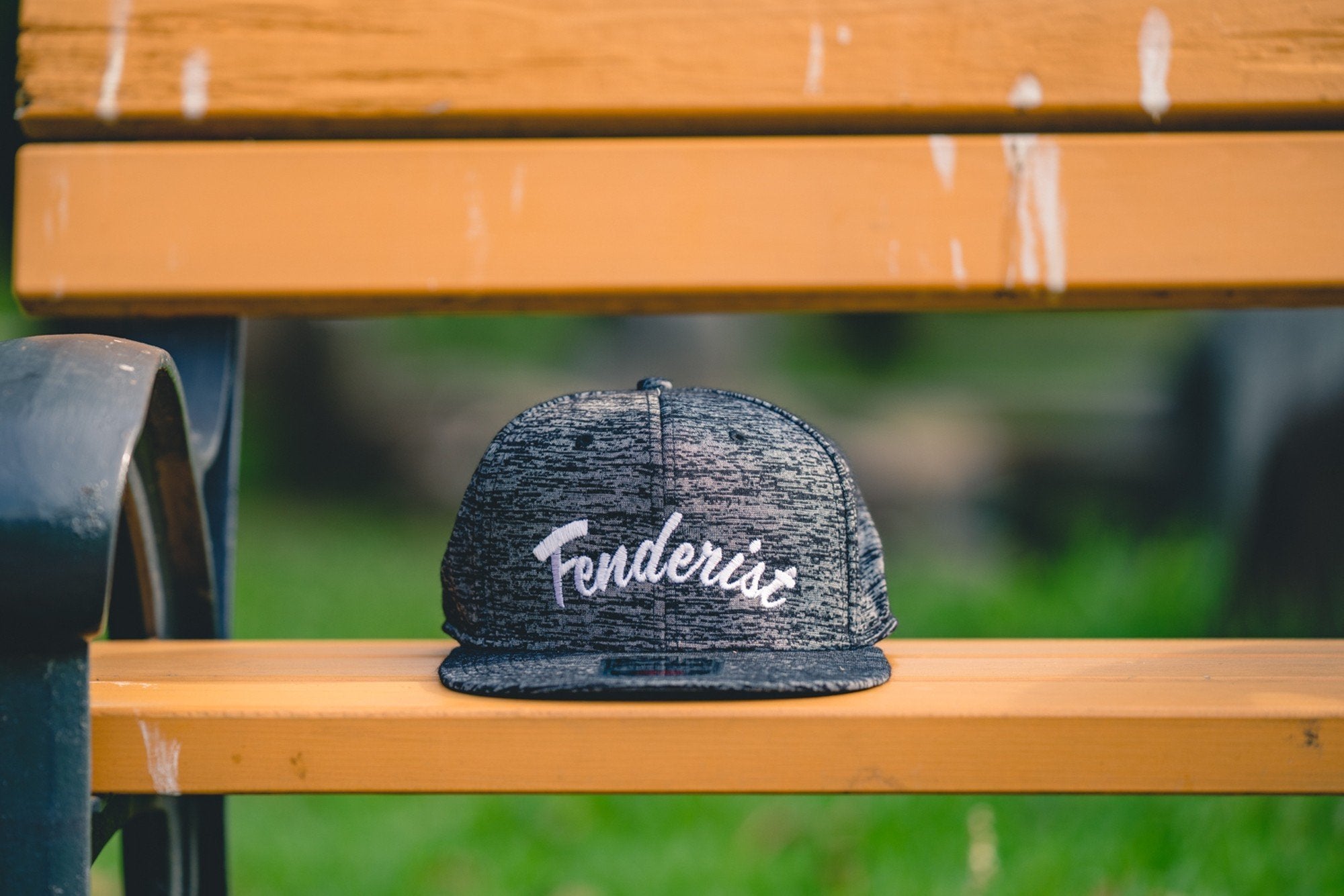 Flat visor cap / Cotton twill square Leaves Black - Fenderist