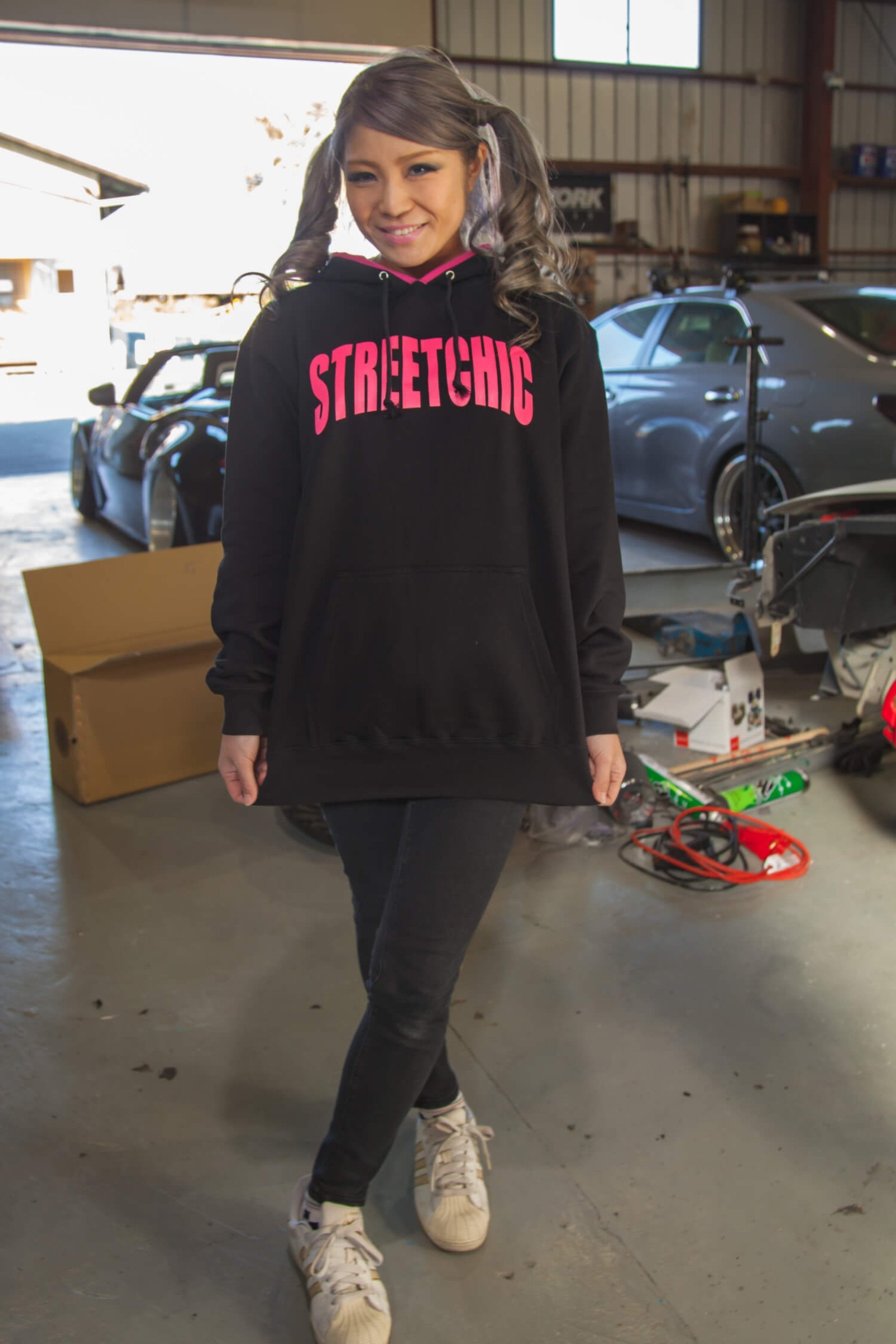 Impress Hoodie BLACK/PINK - StreetChic